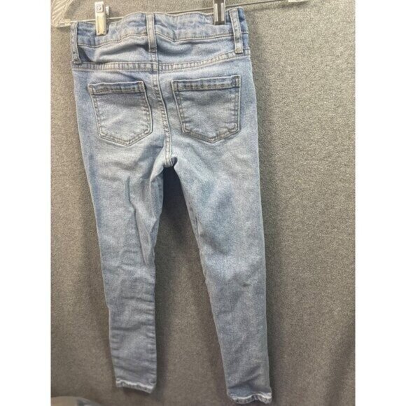 Cat & Jack Girls Blue Skinny Jeans With Embroidered Patches & Distressed Detail - Picture 2 of 13